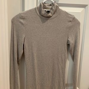 Aritzia Wilfred Beige/Tan Ruffled Long Sleeve Tee